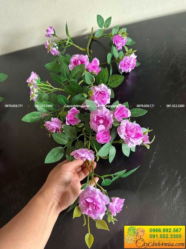 Giàn tường hoa hồng giả rủ